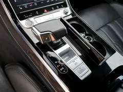2023 Audi A8 50 TDI Quattro Premium — фото 9