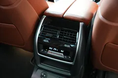 2024 BMW X7 xDrive 40i M Sport 6STR — фото 16