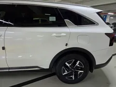 2024 Kia Sorento HEV 1.6 4WD — фото 9