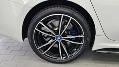 2023 BMW 3-Series 330e M Sport — фото 5