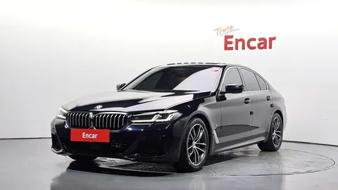 2022 BMW 5-Series 520i M Sport