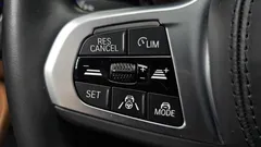 2022 BMW 5-Series 520i M Sport — фото 17