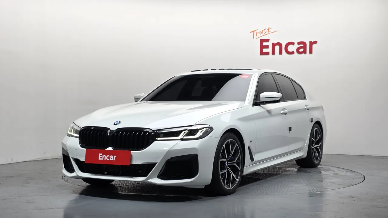 2022 BMW 5-Series 530i M Sport Package