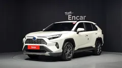 2022 Toyota RAV4 2.5 4WD Hybrid, белый — фото 1