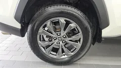 2022 Toyota RAV4 2.5 4WD Hybrid, белый — фото 5