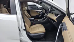 2022 Toyota RAV4 2.5 4WD Hybrid, белый — фото 11