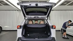 2022 Toyota RAV4 2.5 4WD Hybrid, белый — фото 20