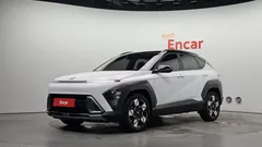 2023 Hyundai Kona Inspiration, белый — фото 1
