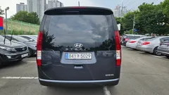 2022 Hyundai Staria Cargo 5-Seater — фото 2