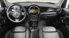 2022 Mini Cooper 5-Door Classic Plus — фото 7