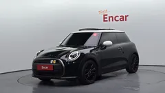2023 Mini Cooper 3Door Resolute Edition — фото 1