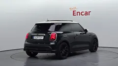 2023 Mini Cooper 3Door Resolute Edition — фото 2