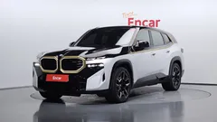 2023 BMW XM 4.4, белый — фото 1