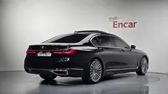 2022 BMW 7-Series 740Li xDrive Design Pure Excellence — фото 2