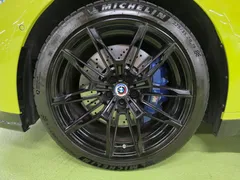 2022 BMW M3 M3 Sedan Competition M xDrive, 연두색 — фото 8
