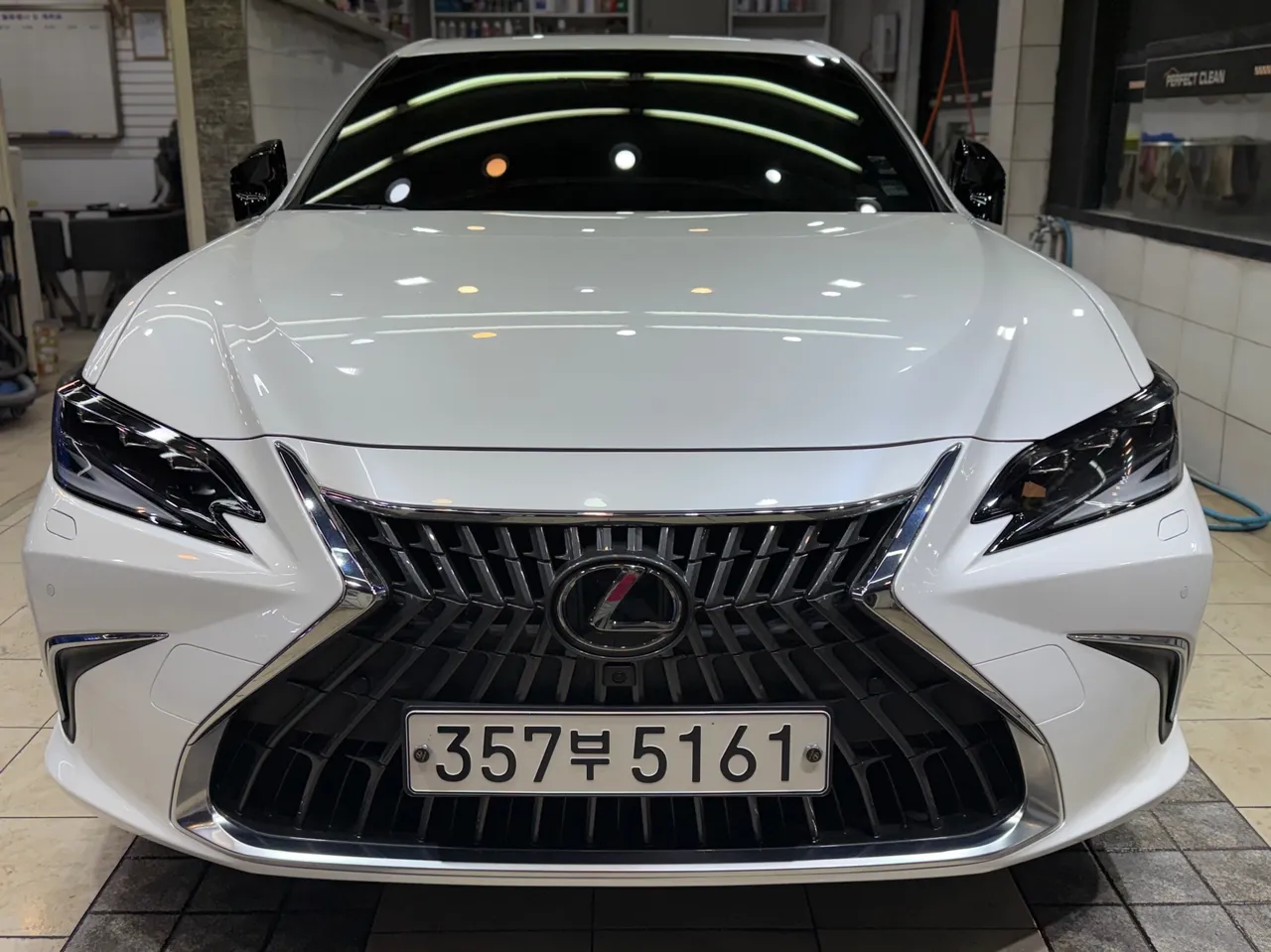 2023 Lexus ES Executive