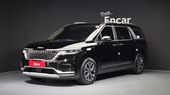 2023 Kia Carnival Diesel 9-Seater Prestige — фото 1