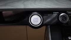 2023 Kia Carnival Diesel 9-Seater Prestige — фото 17