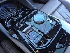2024 BMW 5-Series 520i M Sport — фото 20