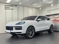2024 Porsche Cayenne 3.0 — фото 1