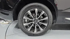 2024 Volvo XC60 B5 Ultimate Bright, чёрный — фото 5