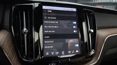 2024 Volvo XC60 B5 Ultimate Bright, чёрный — фото 17