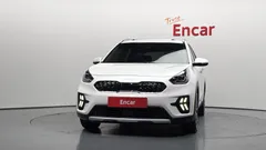 2022 Kia Niro 1.6 HEV, белый — фото 3