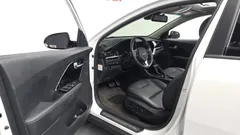 2022 Kia Niro 1.6 HEV, белый — фото 10