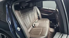 2023 BMW 5-Series 530e M Sport — фото 11