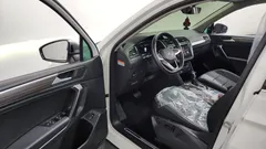 2023 Volkswagen Tiguan 2.0 TSI Prestige, белый — фото 10