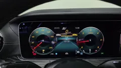 2022 Mercedes-Benz E-Class E220d 4MATIC AMG Line — фото 8
