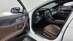 2022 Mercedes-Benz E-Class E350 4MATIC Avantgarde — фото 10