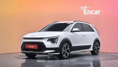 2022 Kia Niro Signature, белый — фото 1