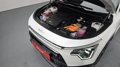 2022 Kia Niro Signature, белый — фото 6