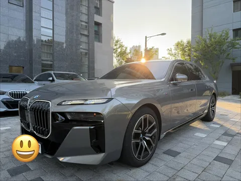 2023 BMW 7-Series 740i sDrive M Sport