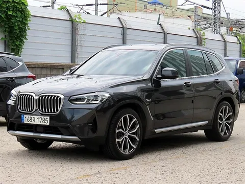 2022 BMW X3 xDrive 30e