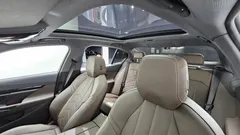 2024 BMW 5-Series 520i, белый — фото 18
