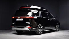 2023 Kia Carnival Diesel 9-Seater Hi-Limousine — фото 2