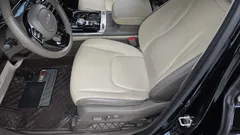 2023 Kia Carnival Diesel 9-Seater Hi-Limousine — фото 16
