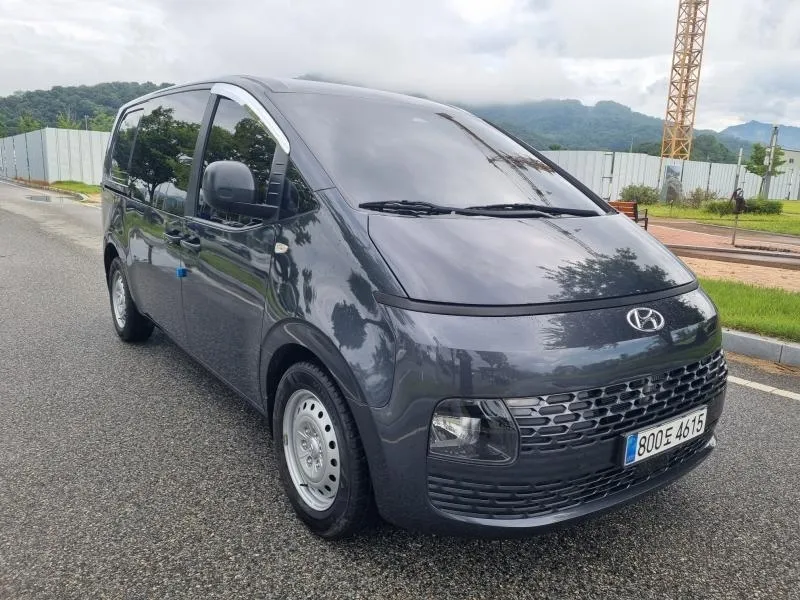 2024 Hyundai Staria Cargo 5-Seater