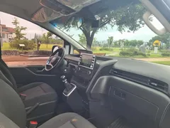 2024 Hyundai Staria Cargo 5-Seater — фото 7