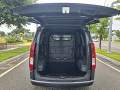 2024 Hyundai Staria Cargo 5-Seater — фото 15