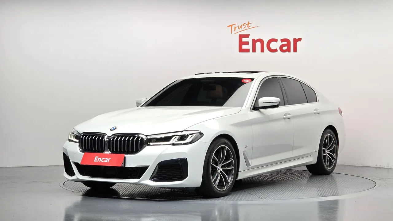 2023 BMW 5-Series 520i M Sport
