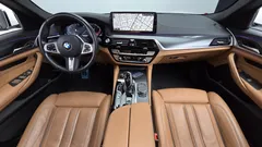 2023 BMW 5-Series 520i M Sport — фото 7