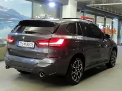 2022 BMW X1 xDrive 20i M Sport — фото 4