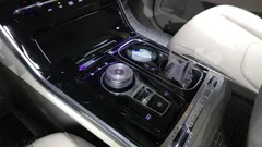 2023 Kia Carnival Gasoline 4-Seater Hi-Limousine — фото 9
