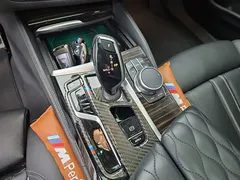 2022 BMW 5-Series 520i M Sport — фото 14