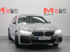 2022 BMW 5-Series 530i M Sport Package — фото 2