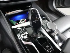 2022 BMW 5-Series 530i M Sport Package — фото 9