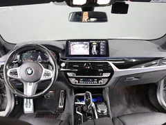 2022 BMW 5-Series 530i M Sport Package — фото 15